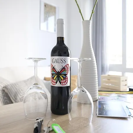 Appartement In Malaga Near Bajondillo Torremolinos