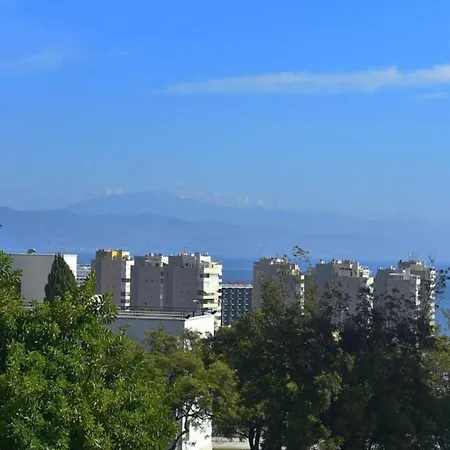 In Malaga Near Bajondillo Appartement Torremolinos